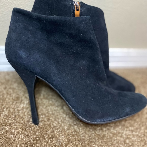 ALDO Black Suede Heel Booties - Picture 5 of 6